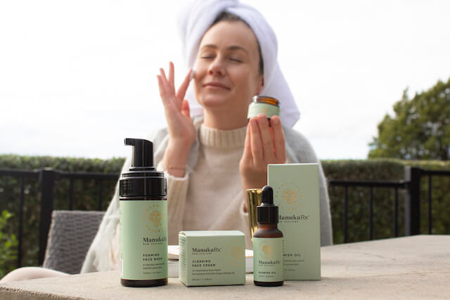 10 Most Bizarre and Bad Beauty Trends in History, and One That Is Great